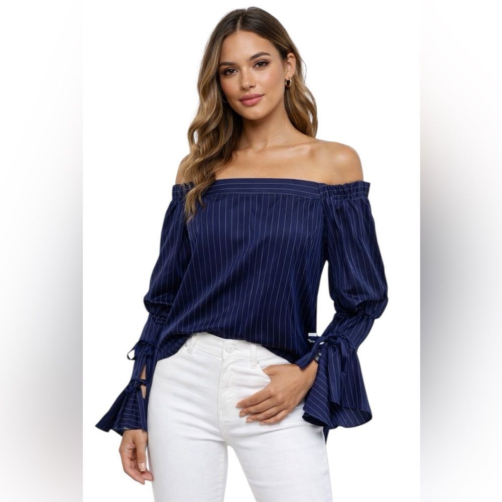STOREE DAILY LOOK Navy Blue Off the Shoulder Pin Stripe Women’s Top